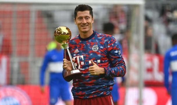 狗子28app-穆勒盛赞“世一锋”进阶，大胜后高层送纳帅一份大礼