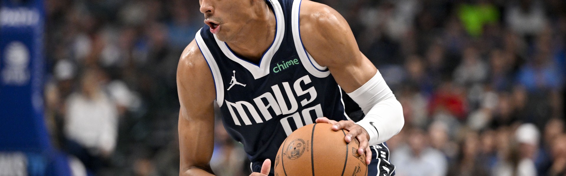 狗子28app下载-基德：克里斯蒂三分出手量下降的原因有很多 对手对他防守加强了